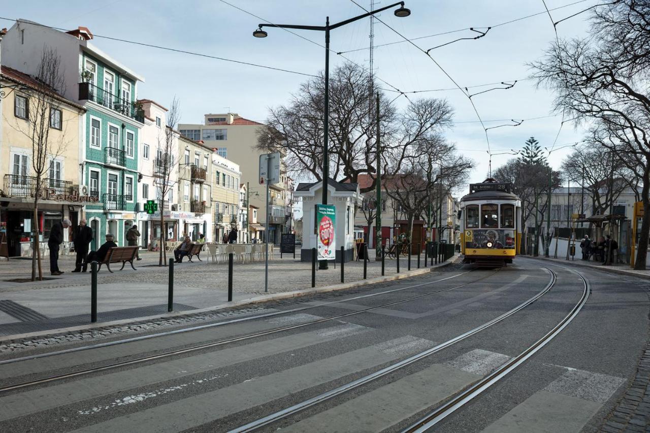 Lovelystay - Sunny Flat W/ Balcony Overseeing Graca And River Lisbon Exterior photo